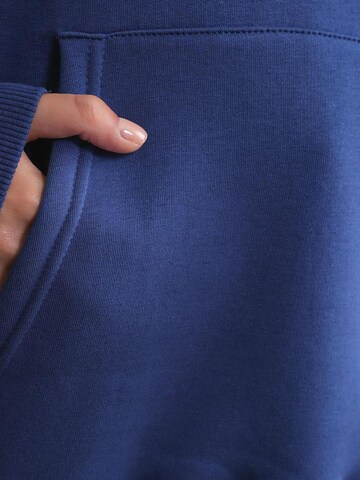MixRay Sweatshirt in Blau