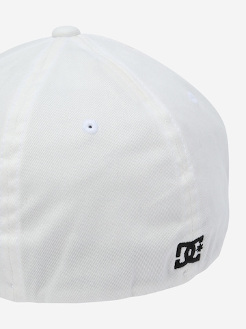 Șapcă 'STAR 2' de la DC Shoes pe alb