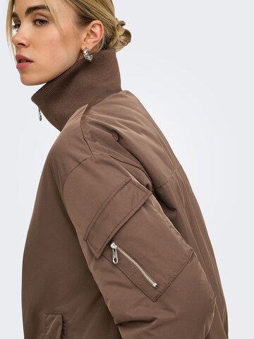 Veste mi-saison 'ONLMiriam' ONLY en marron