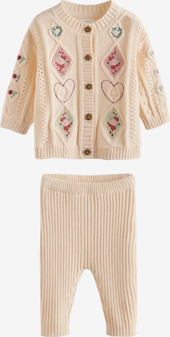 Next Setti värissä beige: etupuoli