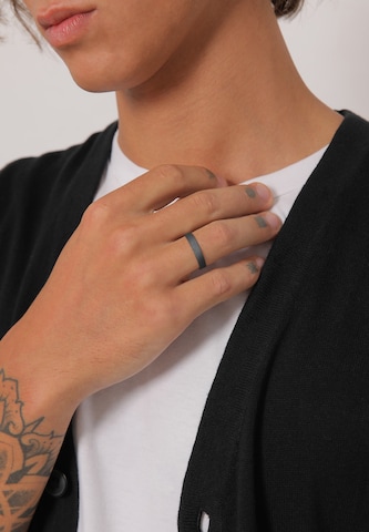 KUZZOI Ring in Black: front