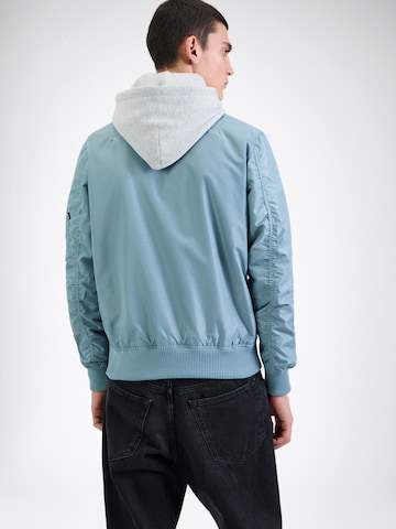 ALPHA INDUSTRIES Prehodna jakna 'MA-1 TT' | siva barva