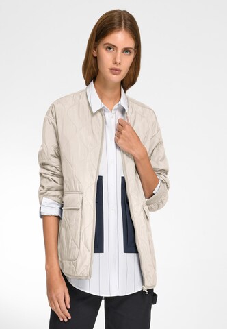 DAY.LIKE Steppjacke in Weiß: Vorderseite