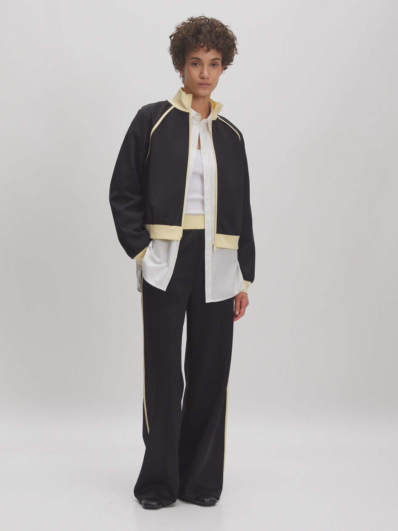 EDITED Produkte Sweatjacke 'Engelina' schwarz