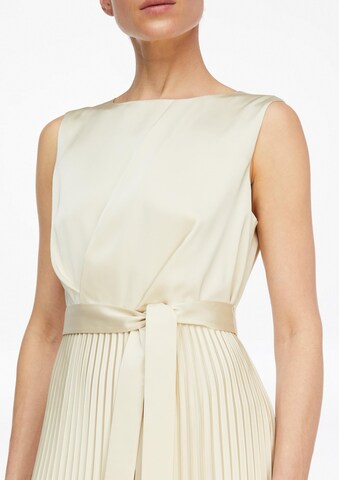 COMMA Dress in Beige