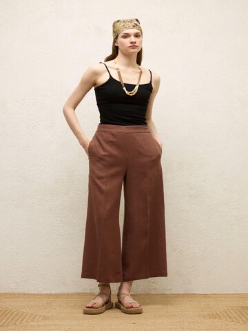 MANUKA Wide leg Broek in Bruin