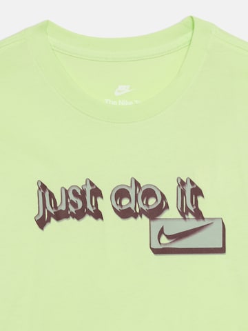 Nike Sportswear T-shirt i grön