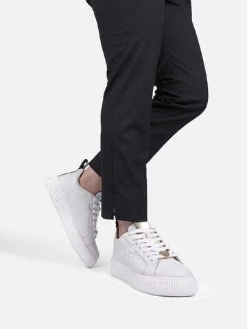 Crickit Platform trainers in White: front