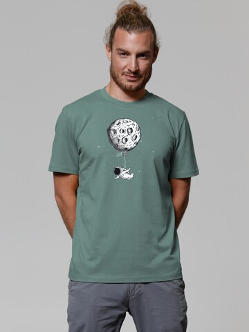 Watapparel Shirt ' Funny Spaceman ' in Green: front