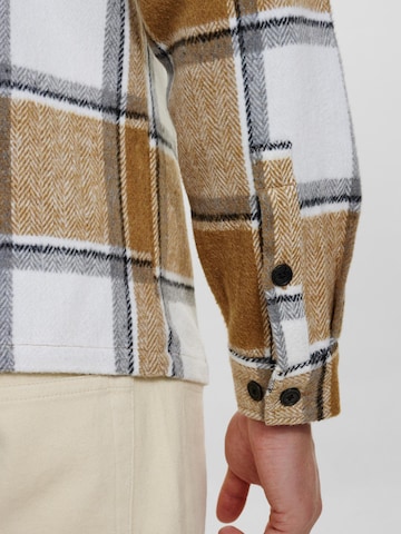 Veste mi-saison 'DXDennik' Dxnmxrk en blanc