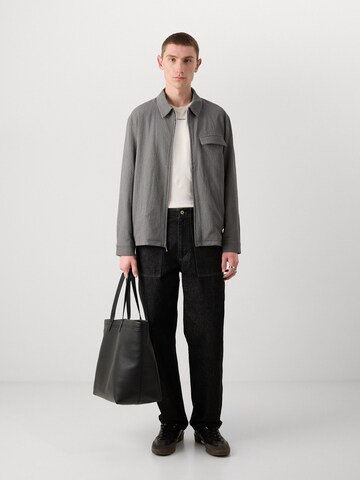 Calvin Klein Демисезонная куртка в Серый