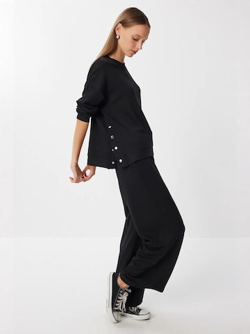 Pantalons de tailleur Happiness İstanbul en noir