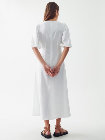 Calli Dress 'ARYA' in White: back