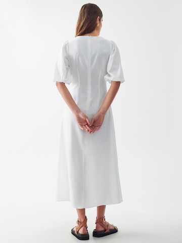 Calli Φόρεμα 'ARYA' σε λευκό: πίσω