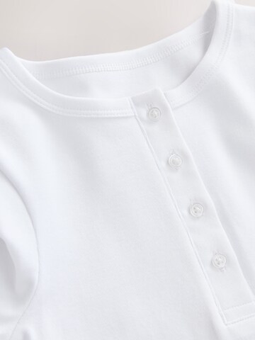 Next - Camiseta en blanco