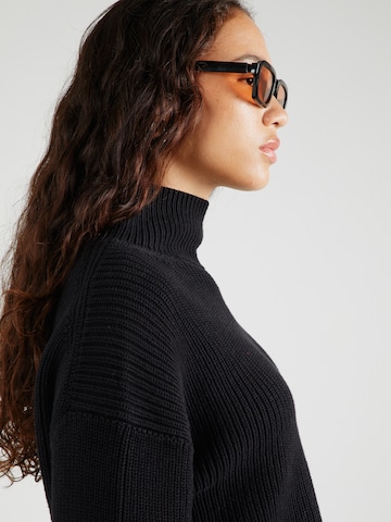 Calvin Klein Jeans Sweater in Black