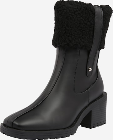 Public Desire Boots 'WREN' in Black: front