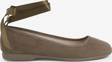 Pisamonas Ballerina in Grau: Vorderseite