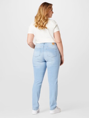 PIECES Curve Regular Jeans 'LUNA' in Blauw