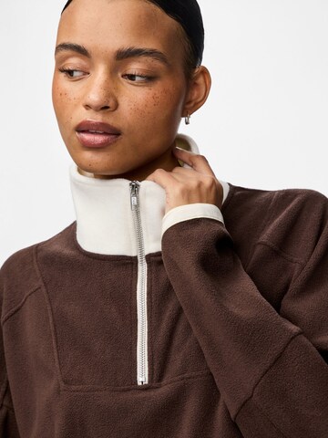 PIECES Fleece jas 'PCDebz ' in Bruin