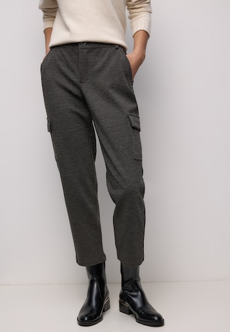 STREET ONE Tapered Cargo Pants in Brown: front