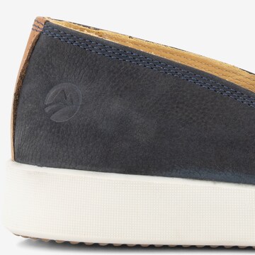 Travelin Slip-Ons 'Tours' in Blue