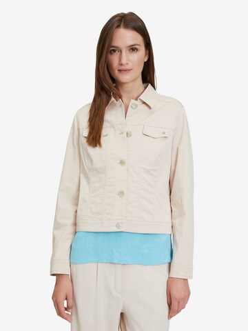 Betty & Co Between-Season Jacket in Beige: front