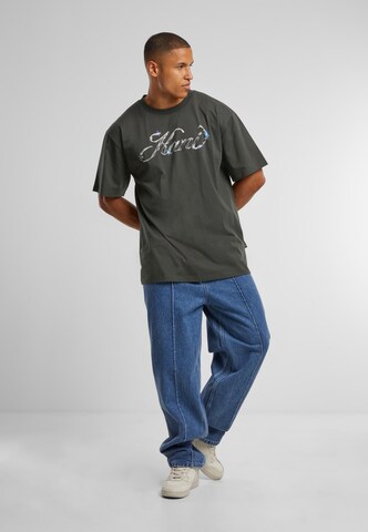 Karl Kani - Camisa 'Icy Chrome' em cinzento