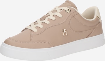 Baskets basses 'Essential Chic Court' TOMMY HILFIGER en beige : devant