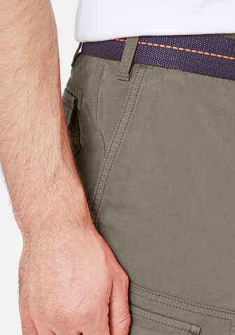 REDPOINT Regular Shorts in Grün