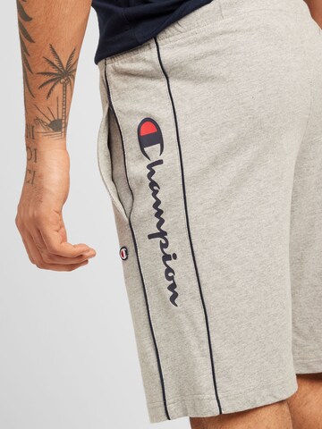 regular Pantaloni di Champion Authentic Athletic Apparel in grigio