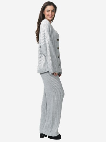 Elara Hausanzug in Grau