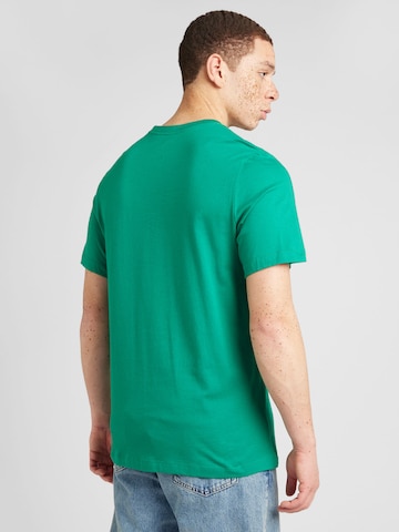 Nike Sportswear Μπλουζάκι 'Club' σε πράσινο