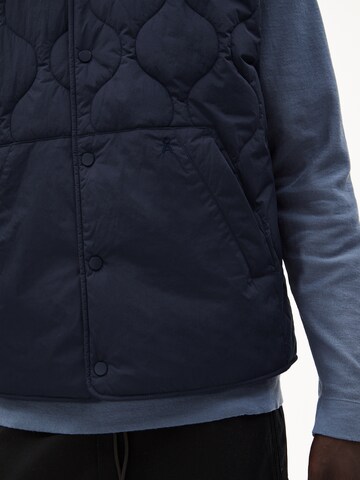 Gilet 'Vatnaa' ARMEDANGELS en bleu