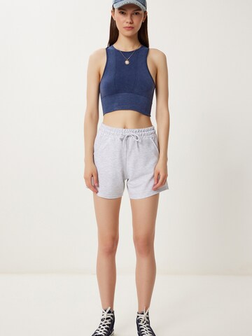 Happiness İstanbul Regular Панталон в сиво