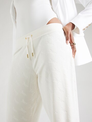 Juicy Couture Tapered Housut 'Pipa' värissä valkoinen
