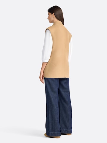 Rich & Royal Blazer in Beige