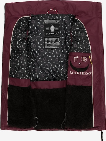 Gilet 'Eisflöckchen' di MARIKOO in rosso