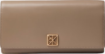 Calvin Klein Wallet in Brown: front