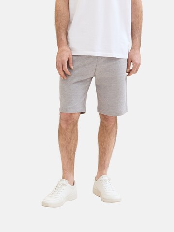 TOM TAILOR Regular Shorts in Grau: predná strana