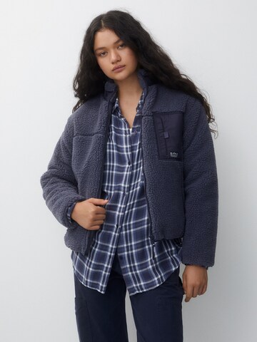 Pull&Bear Fleece jas in Blauw: voorkant