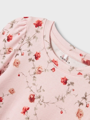 Robe NAME IT en rose