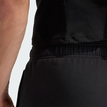 regular Pantaloni sportivi 'Entrada26' di ADIDAS PERFORMANCE in nero