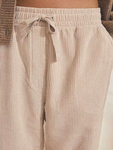 Next Regular Housut värissä beige