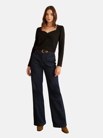 love & roses Shirt in Schwarz: Vorderseite