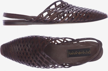 Donna Karan New York Sandals & High-Heeled Sandals in 40 in Brown: front