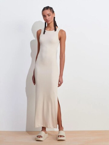 Dilvin Dress in Beige