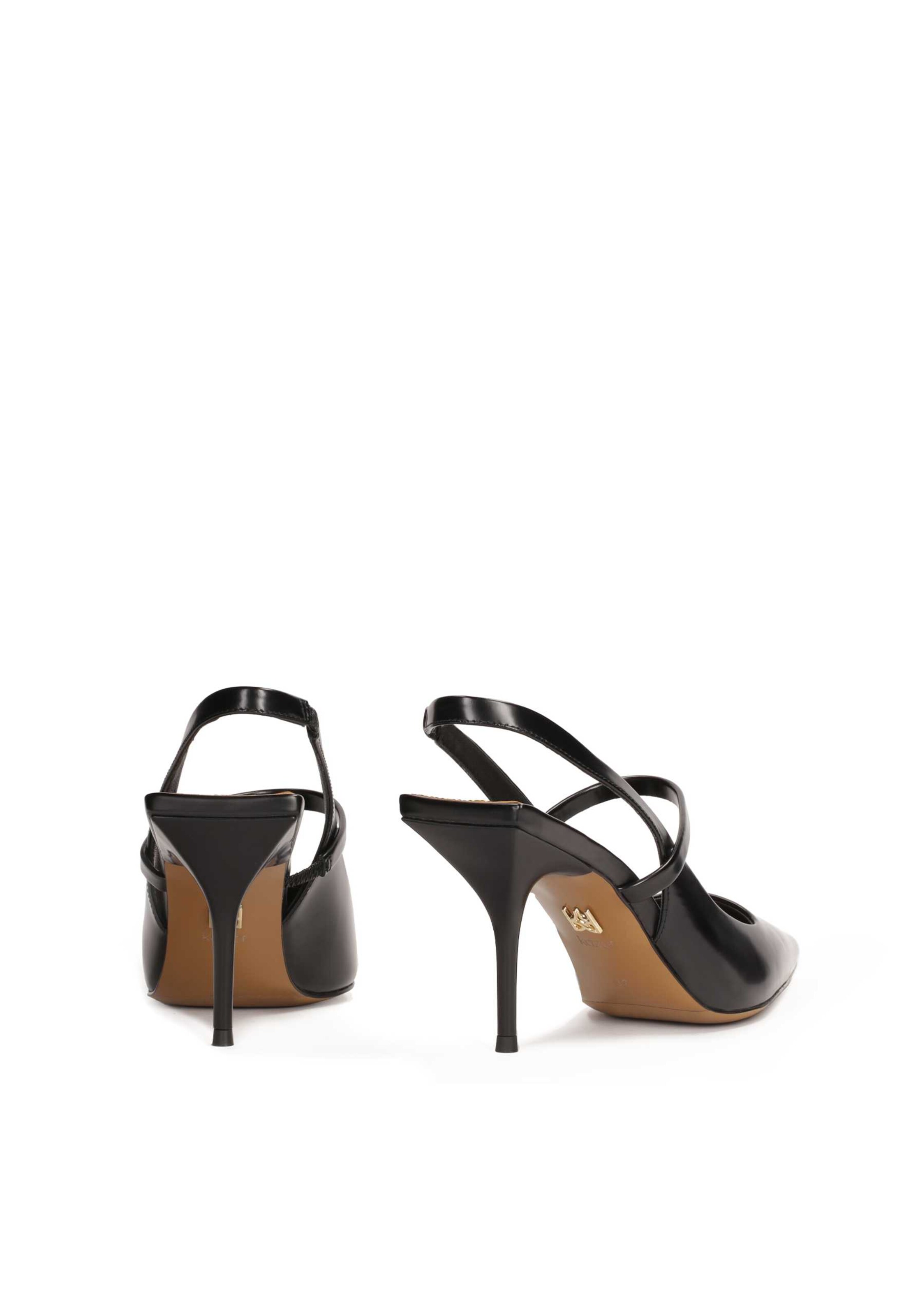 Décolleté sling di Kazar in nero