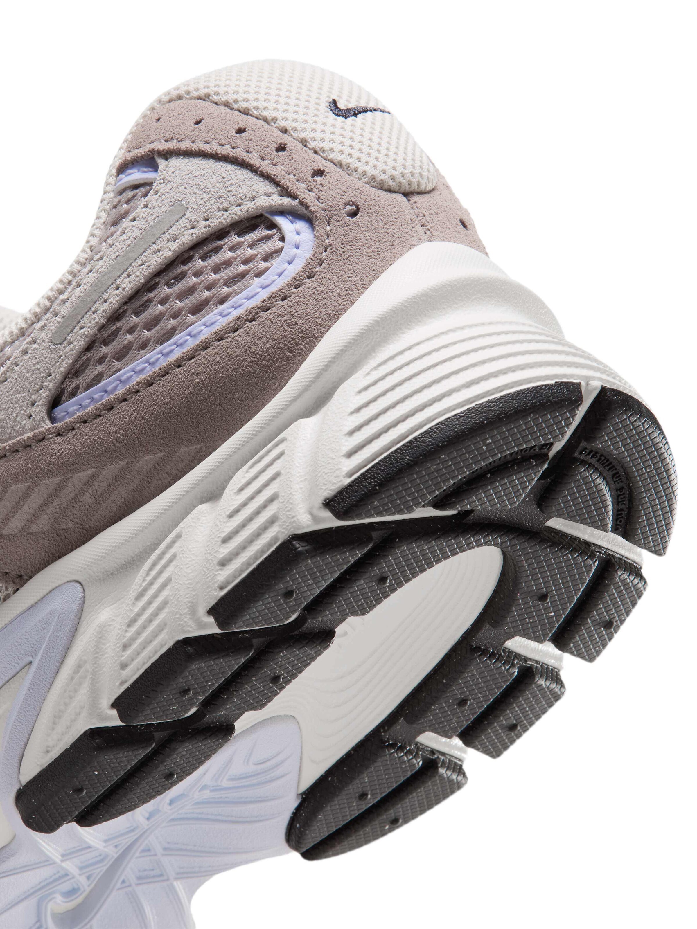 pilka Nike Sportswear Sportbačiai be auliuko 'V5 RNR SUEDE 2'