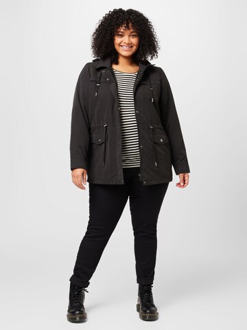 Parka mi-saison 'Starline Spring' ONLY Carmakoma en noir